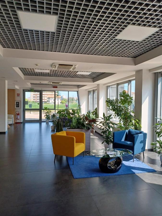 פסקרה Hotel Spazio Residenza מראה חיצוני תמונה