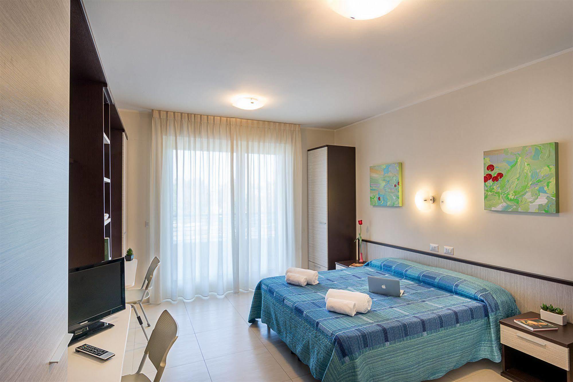 פסקרה Hotel Spazio Residenza מראה חיצוני תמונה